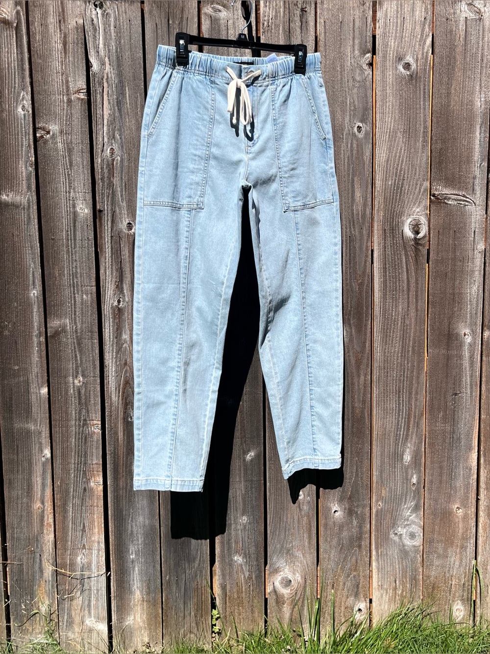 Banana Republic taper mid-rise tall ankle light wash jeans size small
